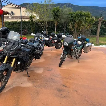 לינה וארוחת בוקר Zen Peri